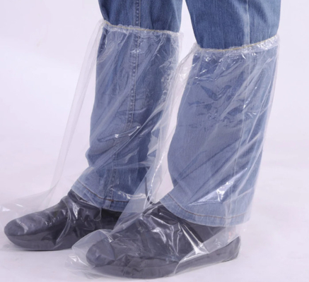Les bottes jetables matérielles de HDPE de PE couvrent la taille imperméable de 40×45cm